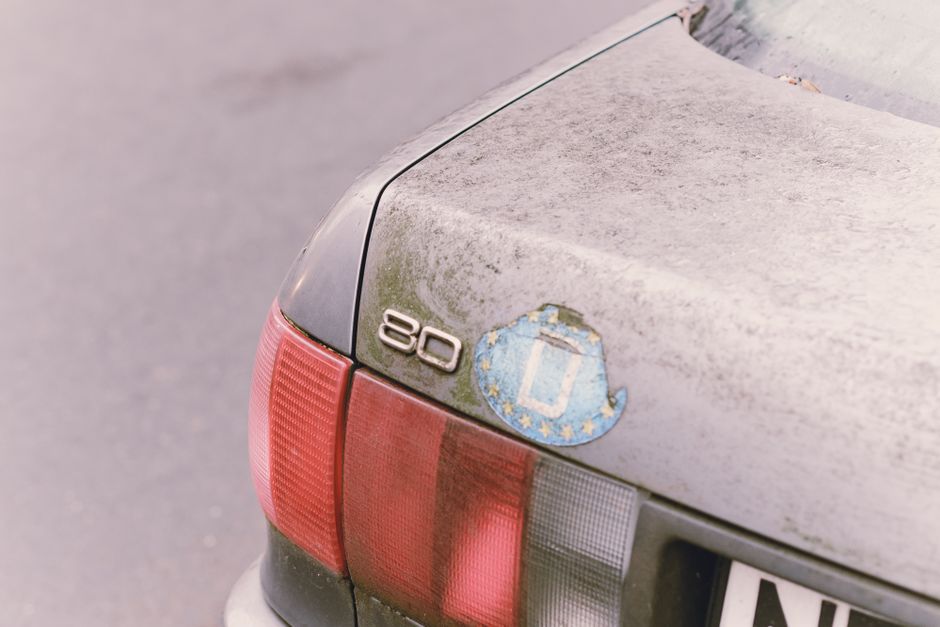Mercedes W123 oldtimer prije detailinga